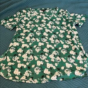 Banana Republic Floral Green Short Sleeve Top Size Medium
